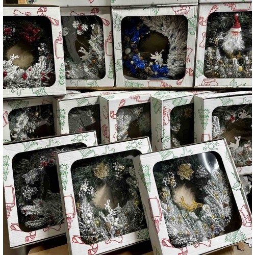 Новогодний Веночек Большой Декорированный Золотой 40см, Декор ассорти, каркас пластик, Рождественский декор