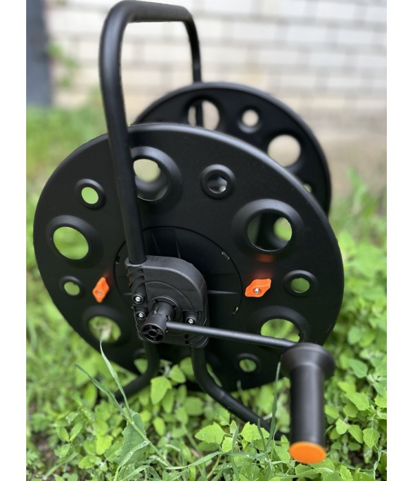 Катушка металлическая для поливочного шланга 1/2" — 100 м, 3/4" — 50 м: профессиональная усиленная конструкция