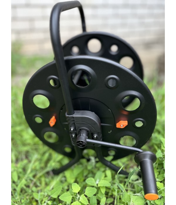 Катушка металлическая для поливочного шланга 1/2" — 100 м, 3/4" — 50 м: профессиональная усиленная конструкция