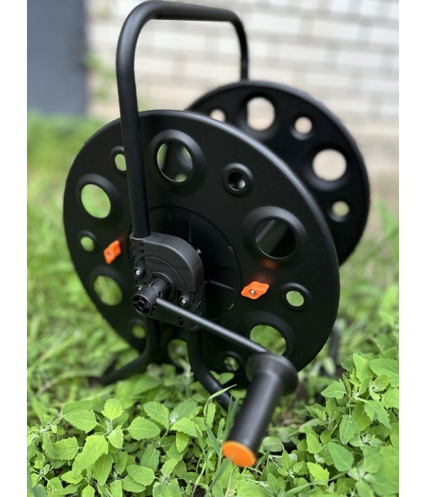 Катушка металлическая для поливочного шланга 1/2" — 100 м, 3/4" — 50 м: профессиональная усиленная конструкция